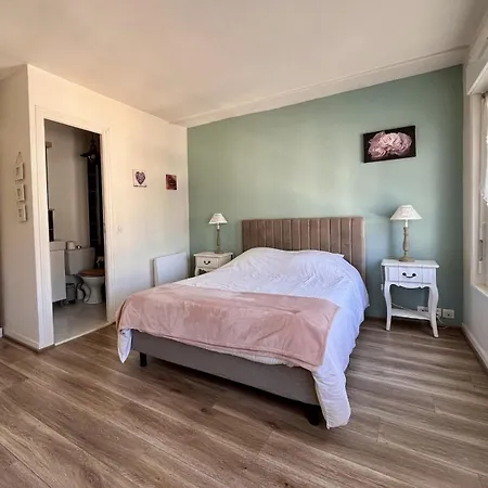 2 A Deux Pas De La Place Morny Ντοβίλ