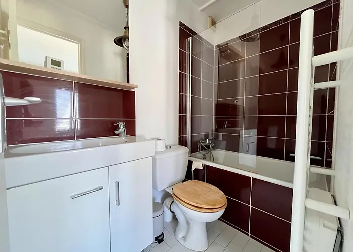 2 à Deux Pas De La Place Morny *